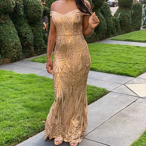 Prom Dress - Picture 2 of 5